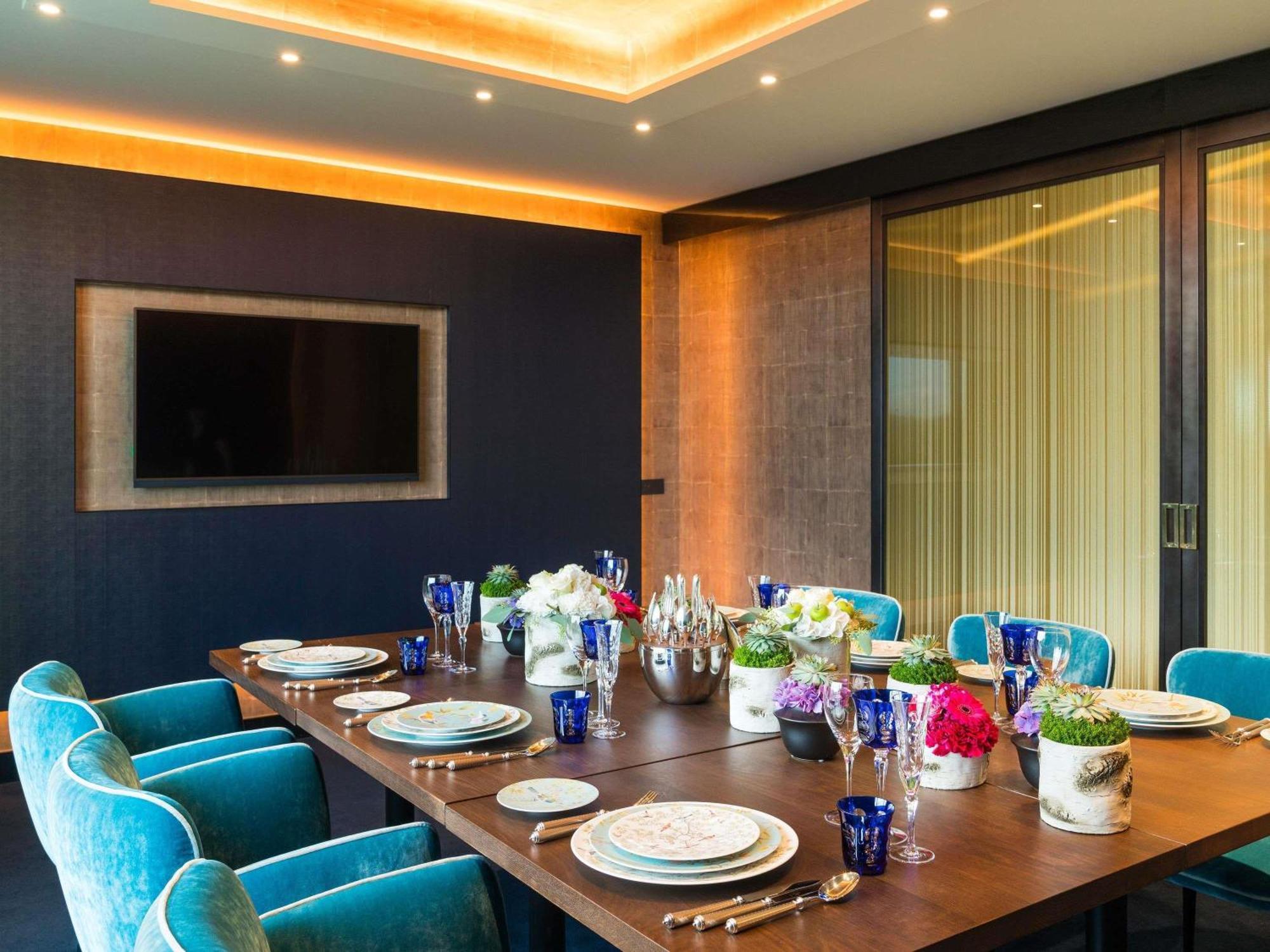 Отель Sofitel Le Grand Ducal 5*
